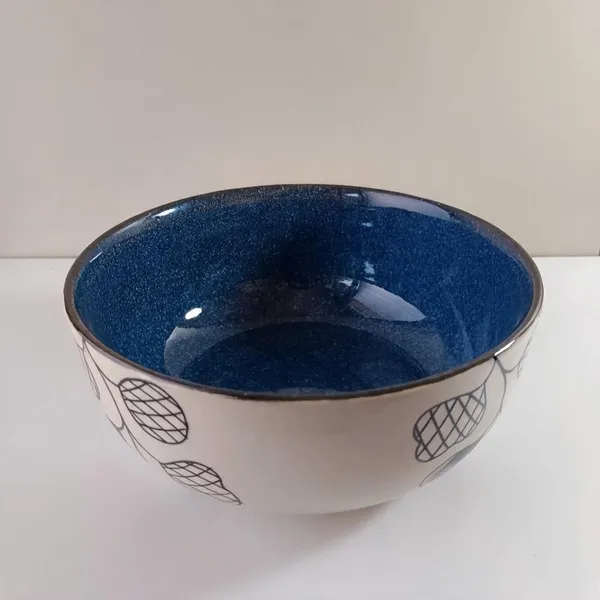 Blue_And_White_Stoneware_Bowl_For_Kitchen