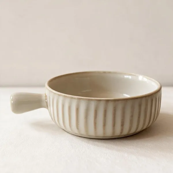 Cream_And_Beige_Stoneware_Serving_Bowl_For_Kitchen