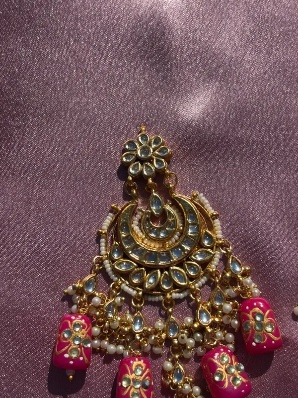 Red_Gold-Tone_Kundan_Chandbali_Earrings_for_Women
