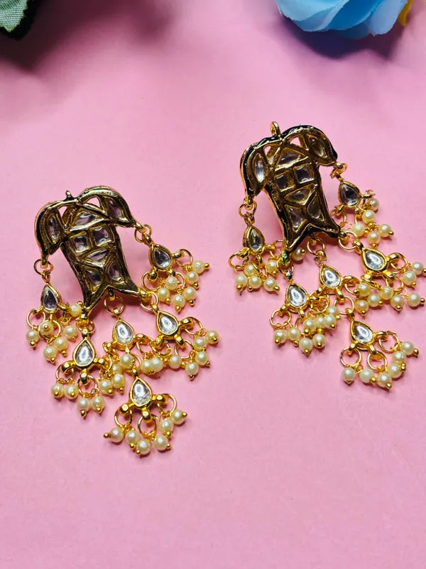 The_Inayat_Gilded_Kundan_Jhumka_Earrings