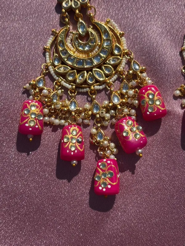 Red_Gold-Tone_Kundan_Chandbali_Earrings_for_Women