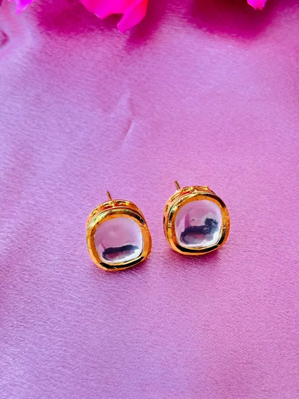 Gold_Tone_Abstract_Resin_Stud_Earrings_For_Women