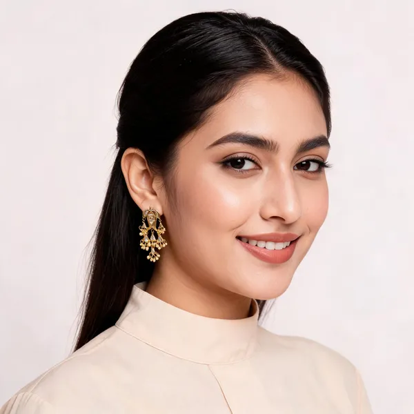 The_Inayat_Gilded_Kundan_Jhumka_Earrings