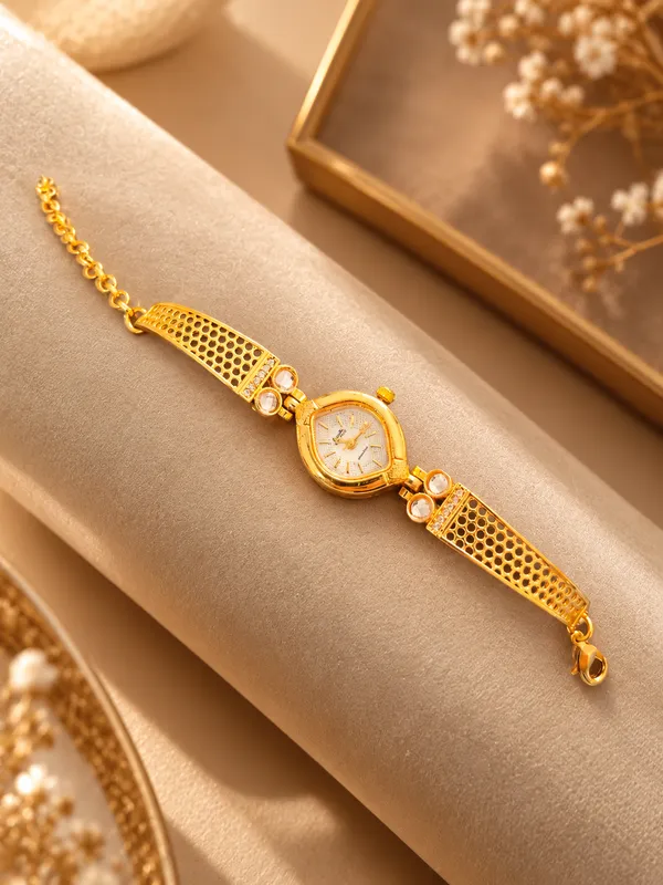 Gold_Tone_Analog_Bracelet_Watch_for_Women