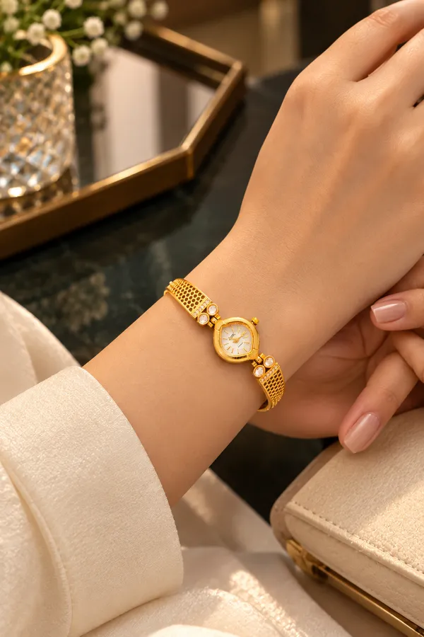 Gold_Tone_Analog_Bracelet_Watch_for_Women