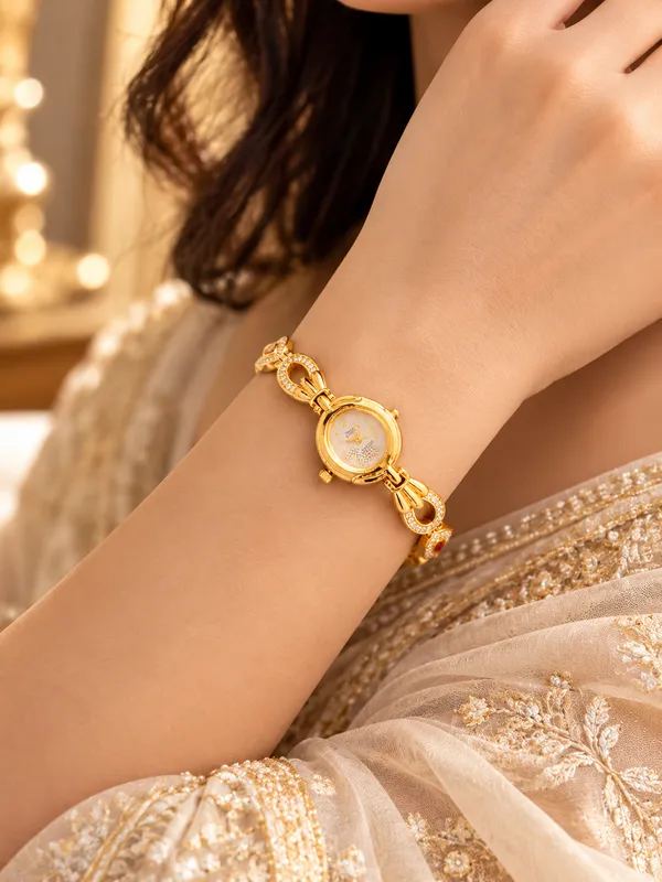 Gold-Tone_Oval_Analog_Bracelet_Watch_for_Women