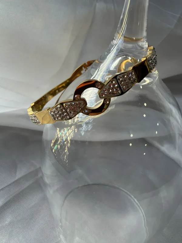 Gold_Stainless_Steel_Crystal_Embellished_Bracelet_For_Women