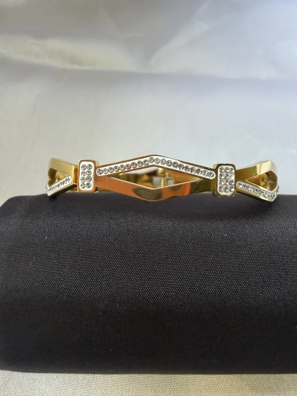 Gold_Stainless_Steel_Rhinestone_Open_Cuff_Bracelet_For_Women
