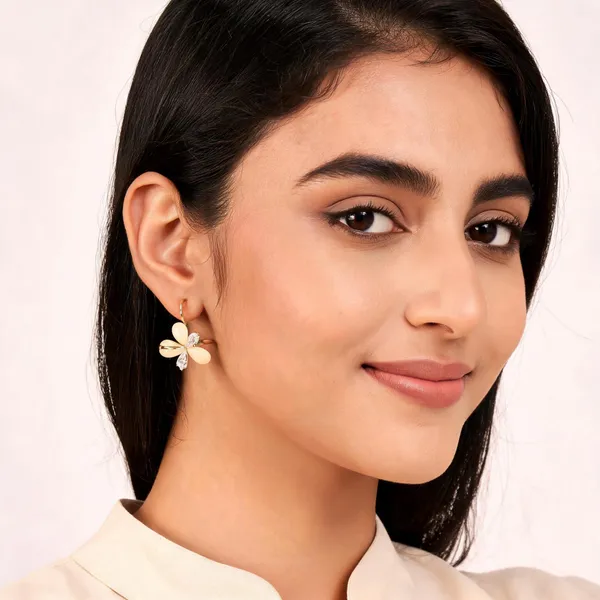 Gold_Cream_Floral_Crystal_Drop_Earrings_For_Women