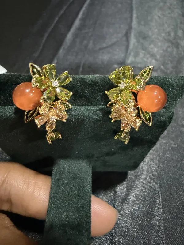 Gold_Green_Floral_Drop_Earrings_For_Women