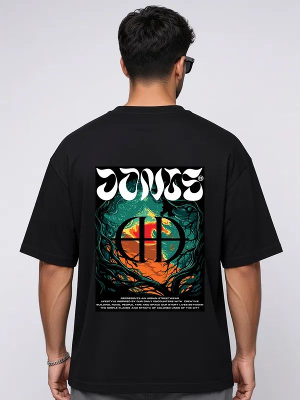 Black_Graphic_Print_Oversized_T-Shirt_For_Men