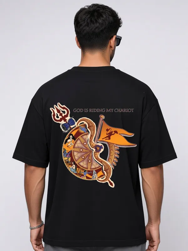 Black_Oversized_Chariot_Graphic_Print_T-Shirt_For_Men