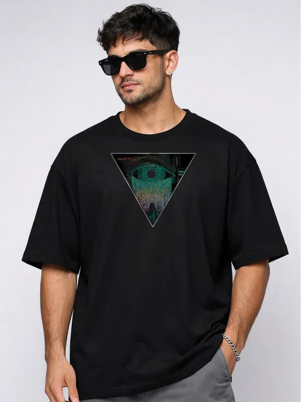 Black_Graphic_Print_Oversized_T-Shirt_For_Men