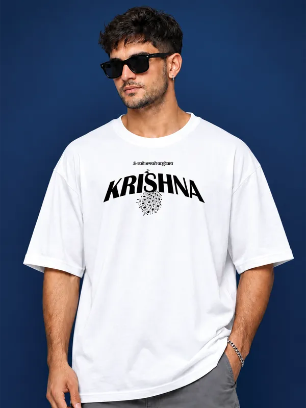 White_Graphic_Print_Relaxed_Fit_T-Shirt_For_Men