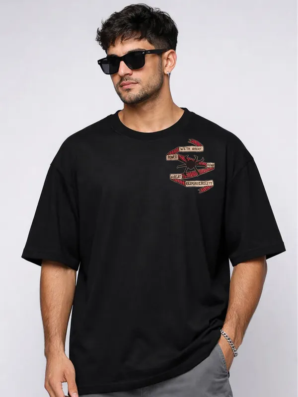 Black_Graphic_Print_Oversized_T-Shirt_For_Men