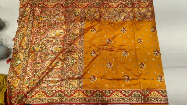 Mustard_Silk_Traditional_Saree_for_Women