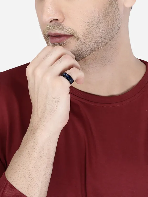 Black_Metal_Patterned_Ring_for_Men