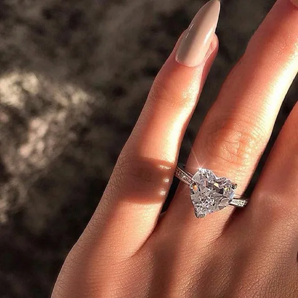 Silver-Tone_Heart_Shaped_Ring_for_Women