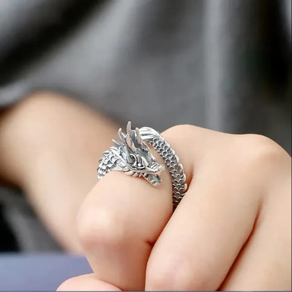 Black_Metal_Flying_Eagle_Ring