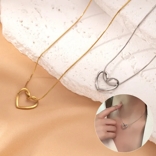 Gold_And_Silver_Tone_Heart_Pendant_Necklace_Set_for_Women
