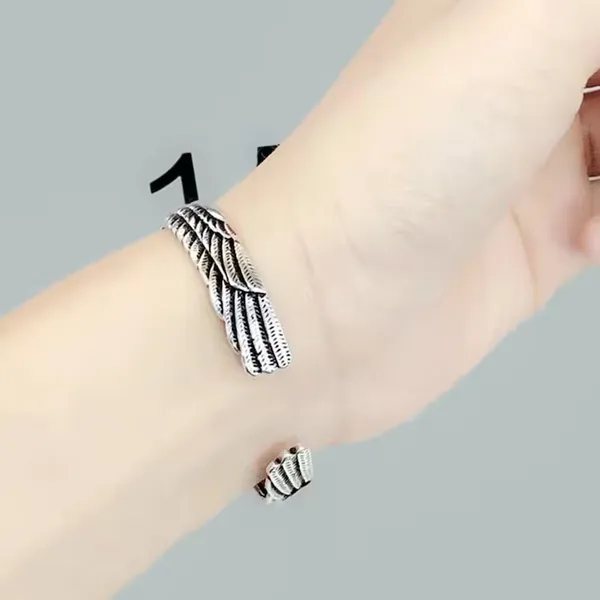 Silver_Tone_Eagle_Design_Bracelet_for_Men