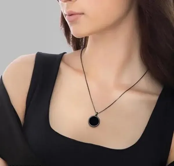 Silver_Stainless_Steel_Round_Pendant_Necklace_for_Women
