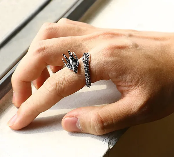 Black_Metal_Flying_Eagle_Ring