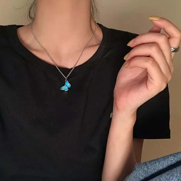 Blue_Butterfly_Pendant_Necklace_For_Women