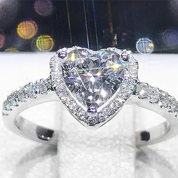 Silver-Tone_Heart_Shaped_Ring_for_Women