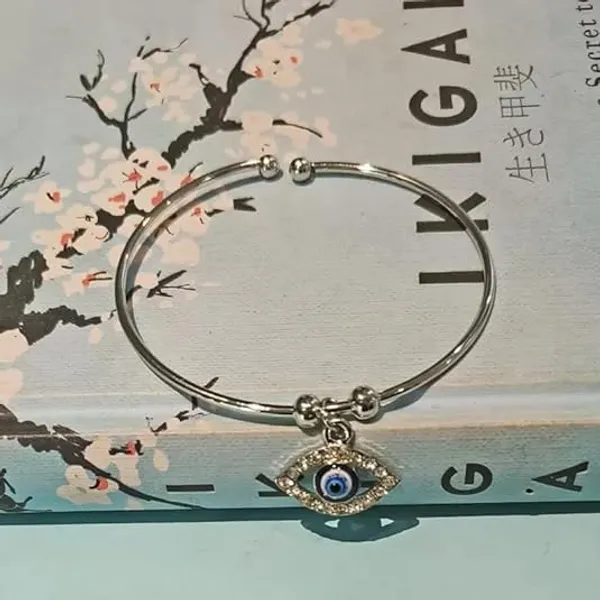 Silver-Tone_Evil_Eye_Charm_Bracelet_for_Women
