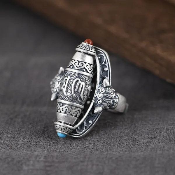 Silver-Tone_Ornate_Statement_Ring_for_Men