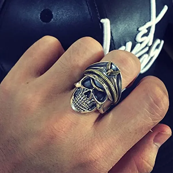 Silver_Skull_Statement_Ring_for_Men