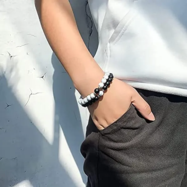 Black_And_White_Beaded_Couple_Bracelets_For_Couples
