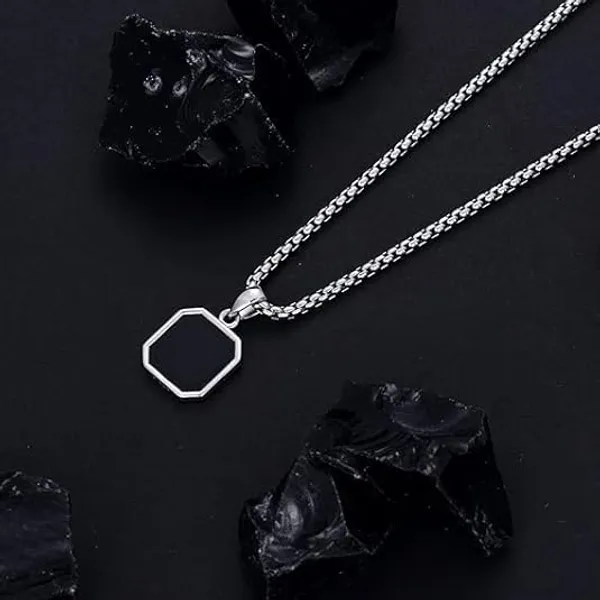 Silver_Tone_Geometric_Pendant_Necklace_for_All