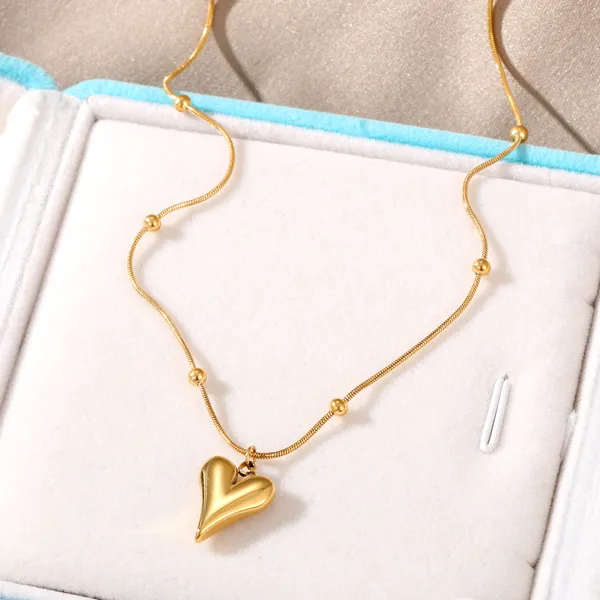 Gold_Tone_Heart_Pendant_Necklace_for_Women