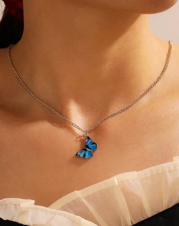 Silver_Tone_Butterfly_Pendant_Necklace_for_Women