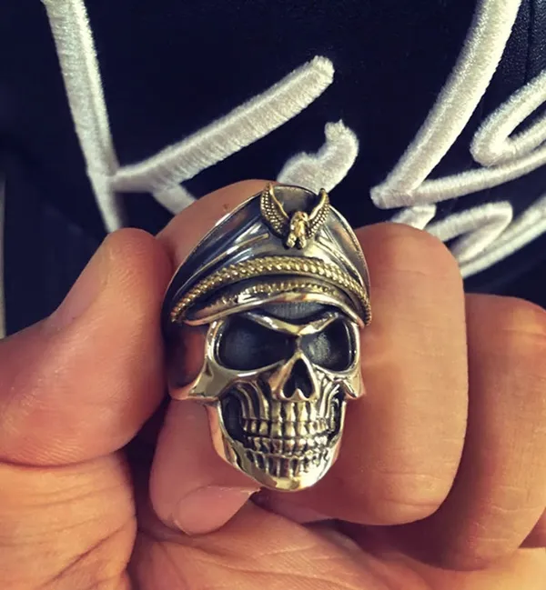 Silver_Skull_Statement_Ring_for_Men