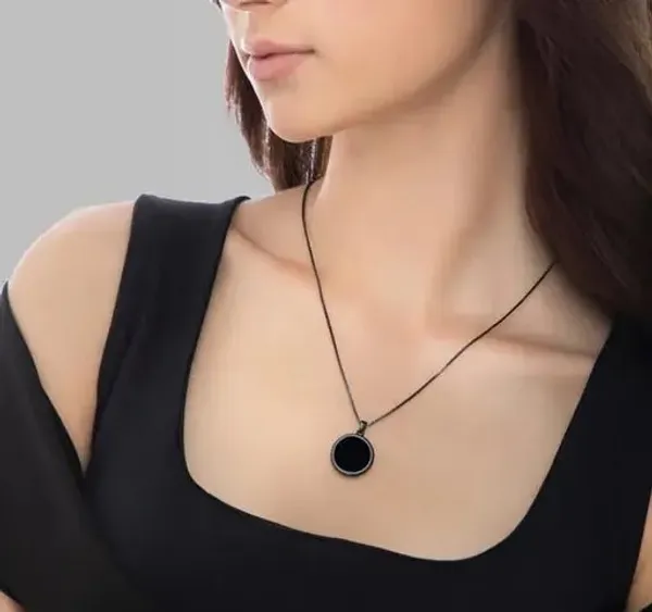 Silver_Stainless_Steel_Round_Pendant_Necklace_for_Women