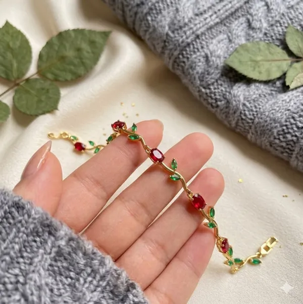 Gold_Tone_Red_And_Green_Stone_Bracelet_for_Women