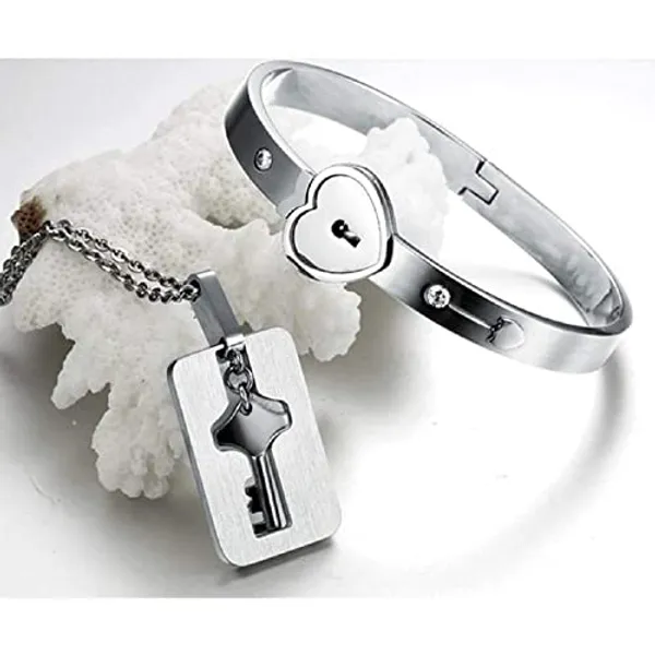 Silver_Stainless_Steel_Lock_And_Key_Jewellery_Set_for_Unisex