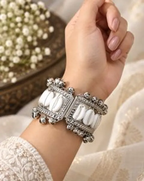 Silver_Oxidised_Alloy_Silver_Coated_Bracelet_For_Women