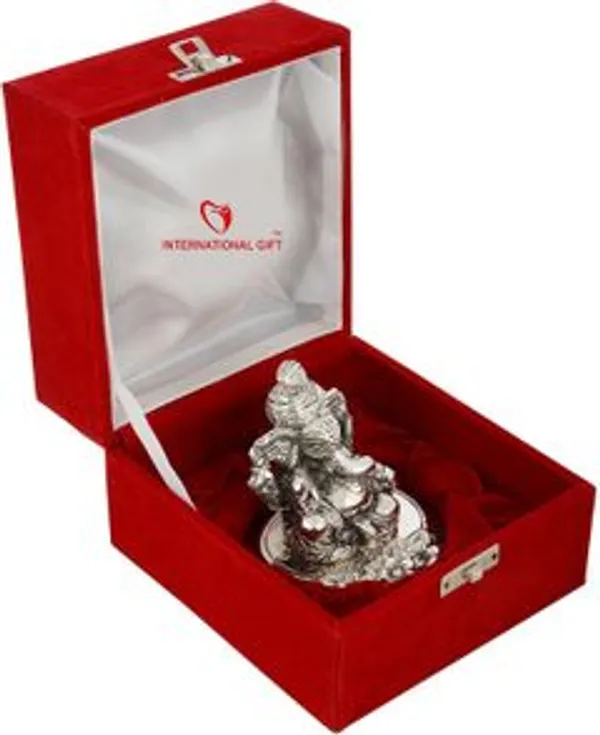 International_Gift_Showpiece_Gift_Set