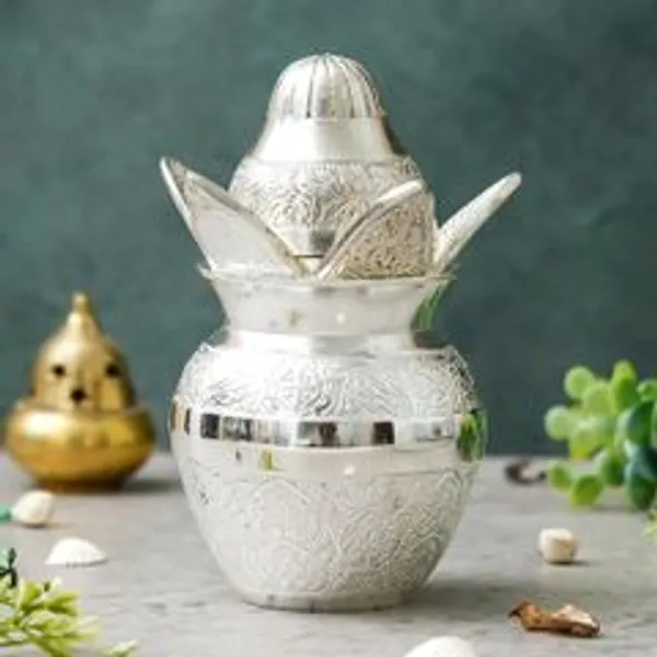 Brass_Silver_Plated_Traditional_Pooja_Kalash