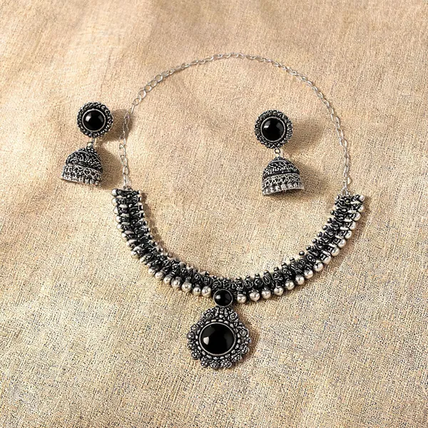 Silver_Oxidised_Alloy_Black_Silver_Jewel_Set_For_Women