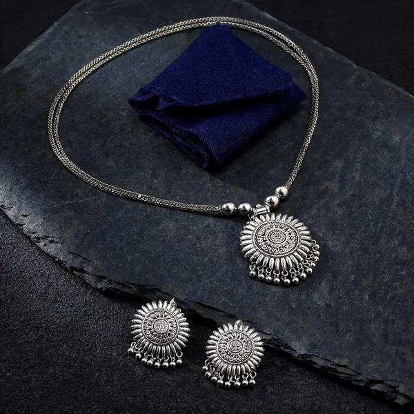 Silver_Oxidised_Necklace_Chain_Earring_Jewel_Set_For_Women