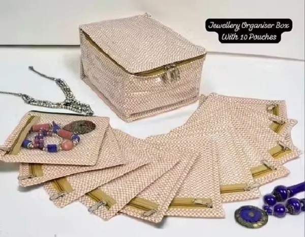 Aspora_Cosmetic_Pouch_(Beige)