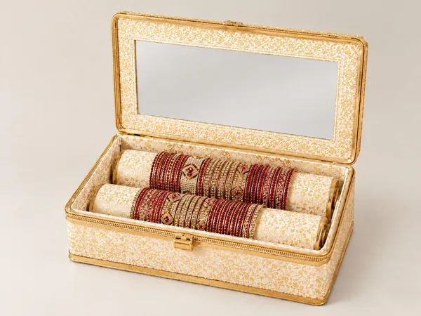 Aspora_Bangle_Storage_Box_with_Mirror_|_Premium_Velvet_Bangles_Organizer_Case_Bangle_Vanity_Box_(Beige)