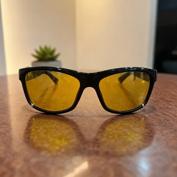 Black_Frame_Yellow_Lens_Sunglasses_for_Unisex