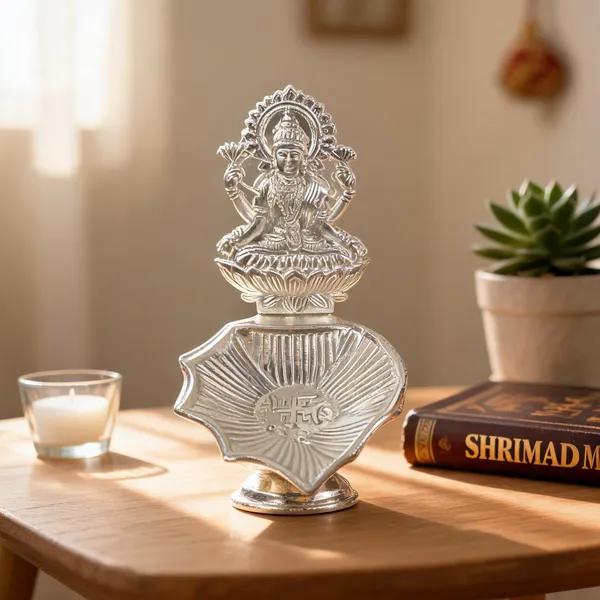 Metallic_Traditional_Lakshmi_Idol