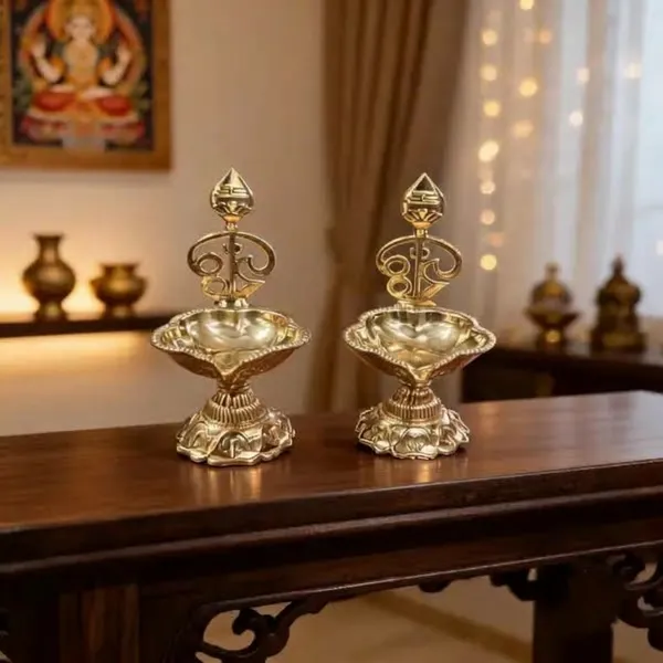 Brass_Traditional_Om_Pair_Diyas_(Pack_of_2)